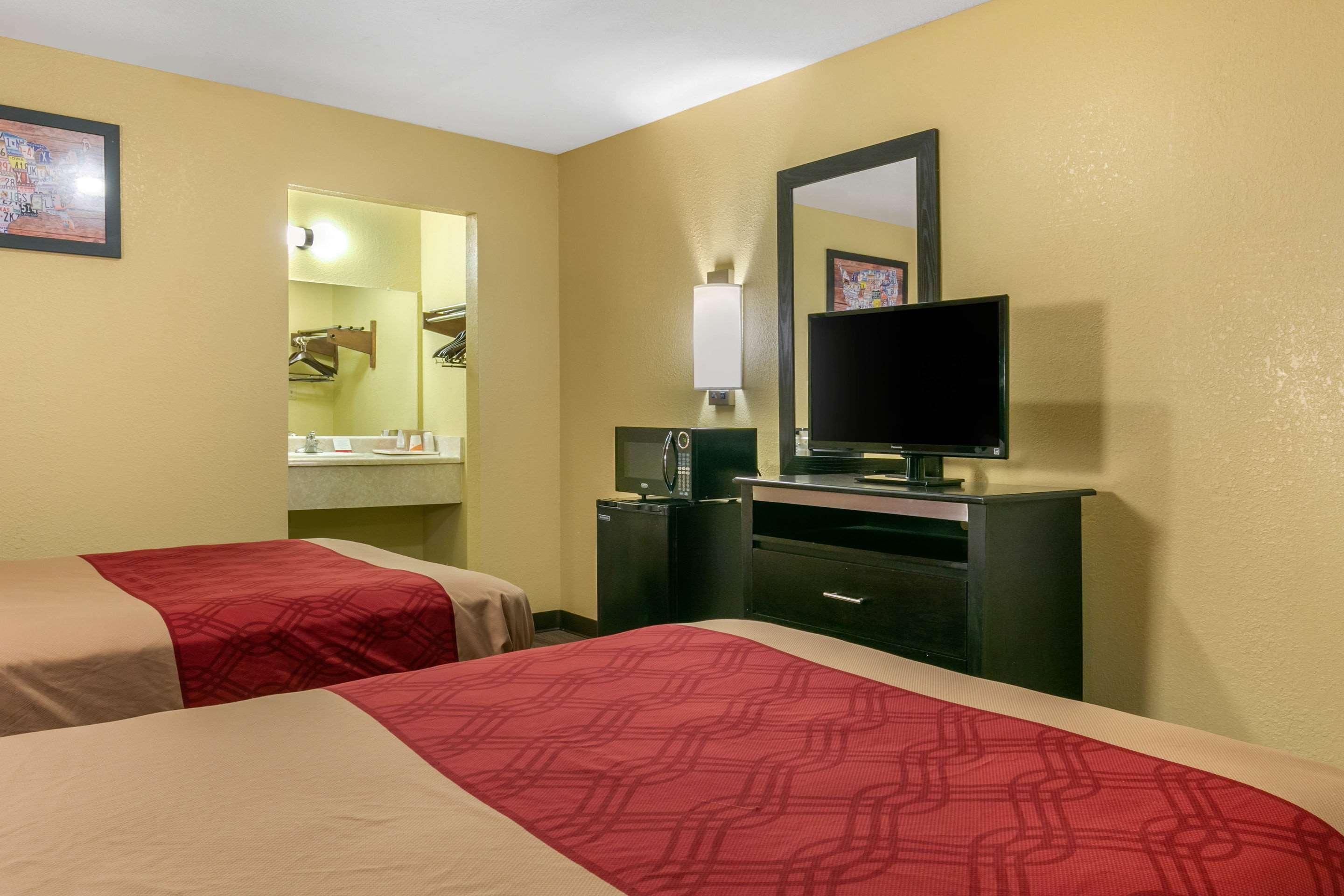 Econo Lodge Джонсборо Экстерьер фото