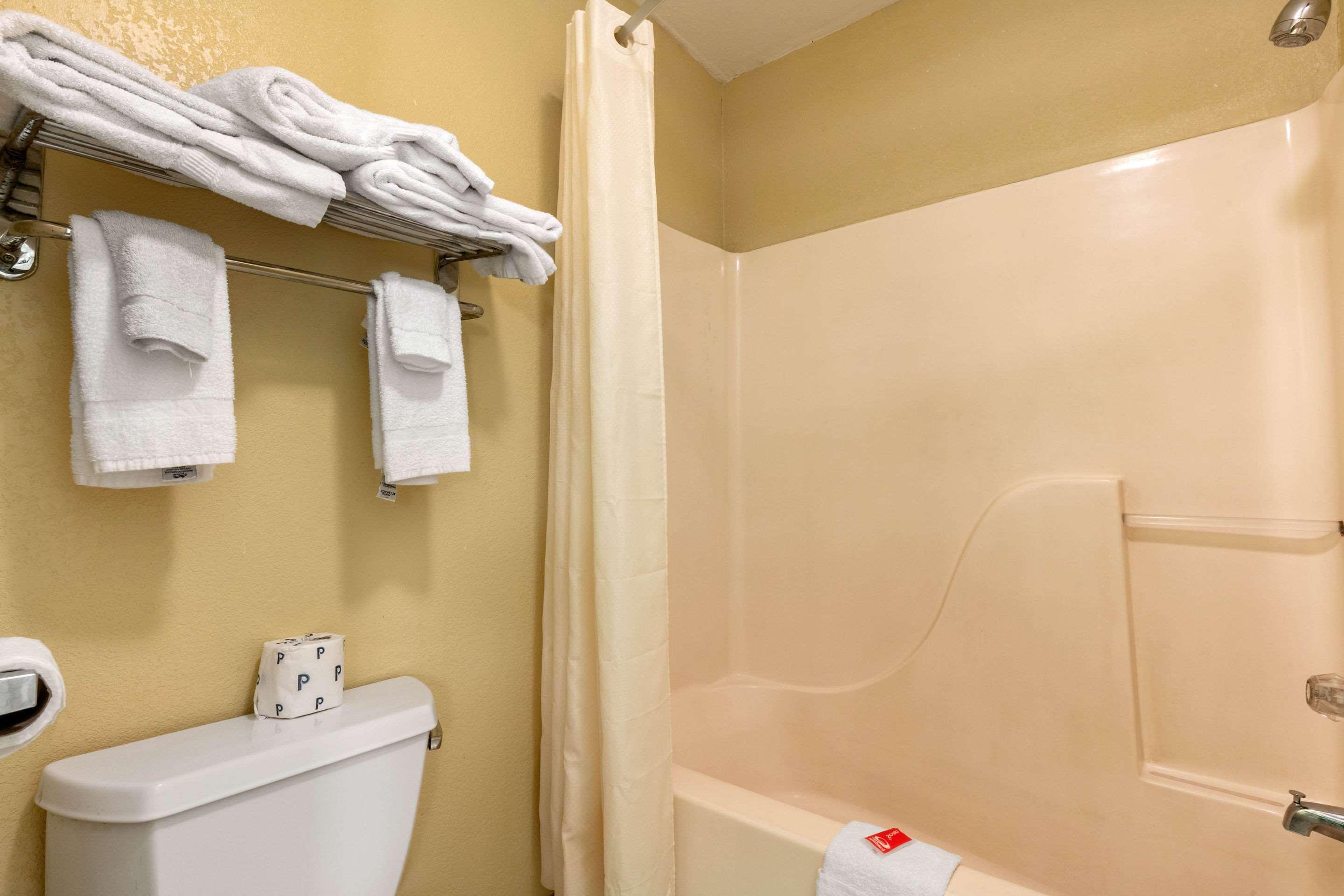 Econo Lodge Джонсборо Экстерьер фото